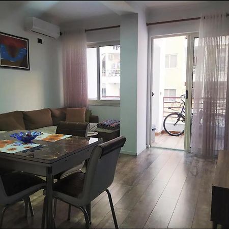 شقة تيرانا  في #1 Modern 1Br With Balcony In Up-And-Coming Hip Area المظهر الخارجي الصورة
