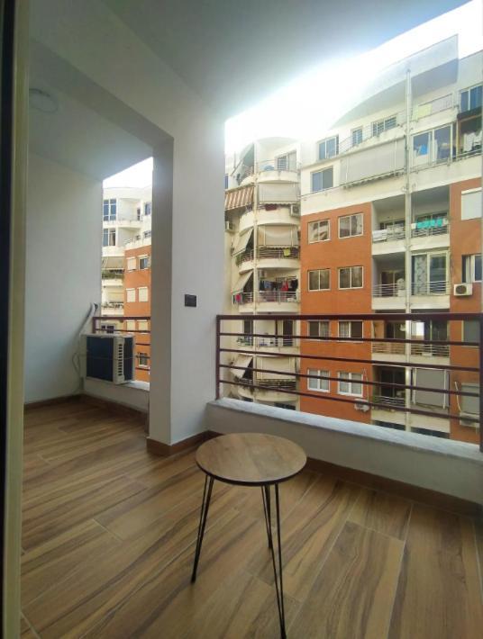 شقة تيرانا  في #1 Modern 1Br With Balcony In Up-And-Coming Hip Area المظهر الخارجي الصورة