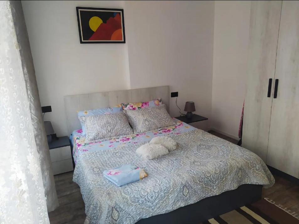 شقة تيرانا  في #1 Modern 1Br With Balcony In Up-And-Coming Hip Area المظهر الخارجي الصورة